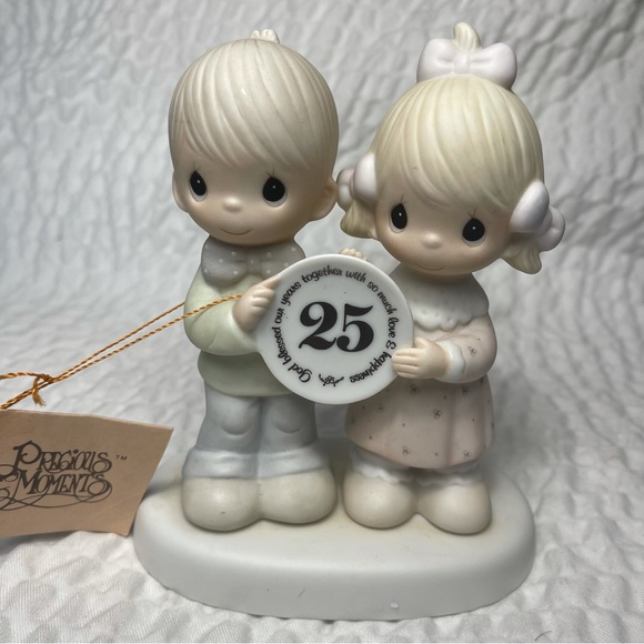 Vintage Precious Moments God Blessed Our Years Together with Love 25th 1983 - Picture 8 of 9